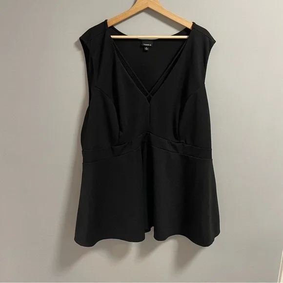 Torrid Top - Picture 1 of 4